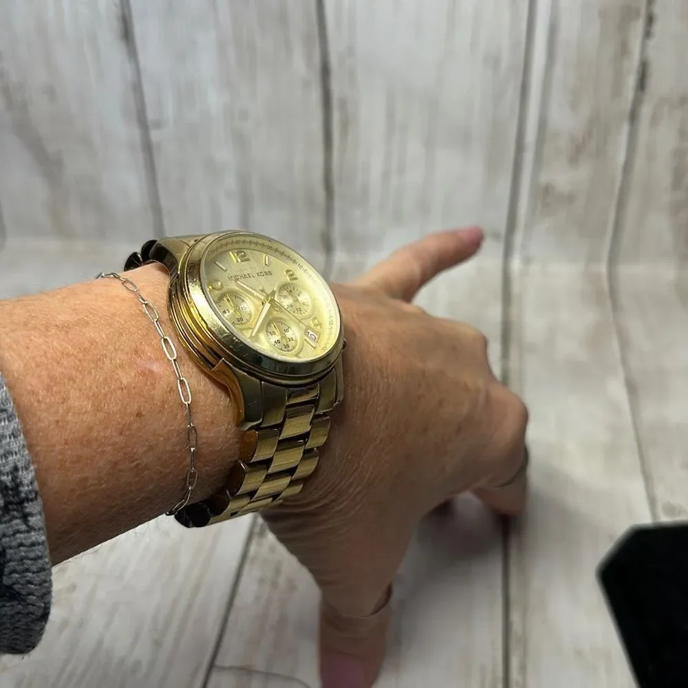 Michael Kors Mid-Size Runway MK5055‎ Wrist Watch Chronograph Gold NEEDS BATTERY
